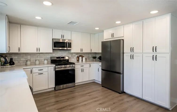 2313 Hillside Avenue, Norco, California 92860