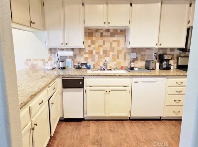 1718 Tecalote Drive 22, Fallbrook, California 92028