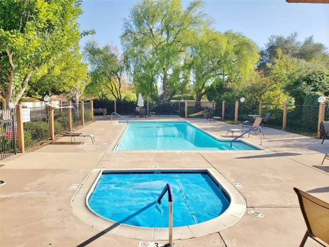 1718 Tecalote Drive 22, Fallbrook, California 92028