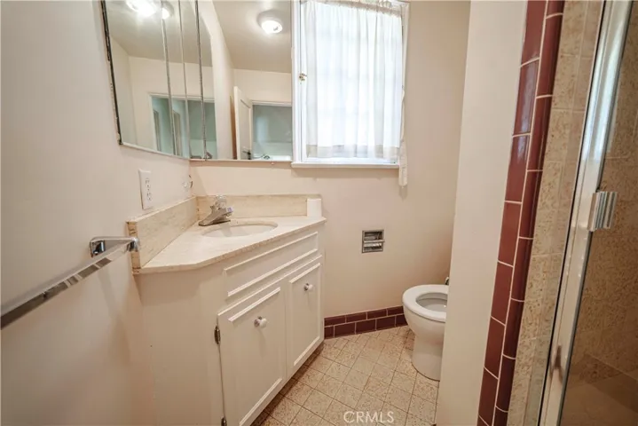 3015 N Beachwood Drive, Los Angeles, California 90068