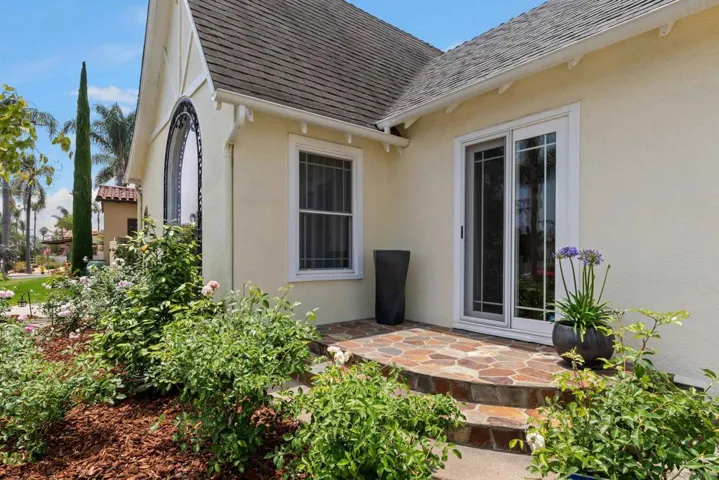 4910 Kensington Drive, San Diego, California 92116