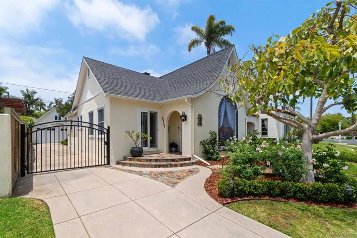 4910 Kensington Drive, San Diego, California 92116