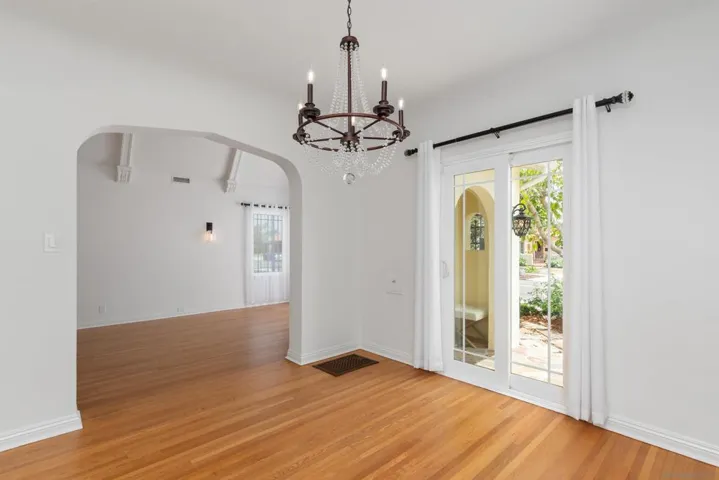 4910 Kensington Drive, San Diego, California 92116