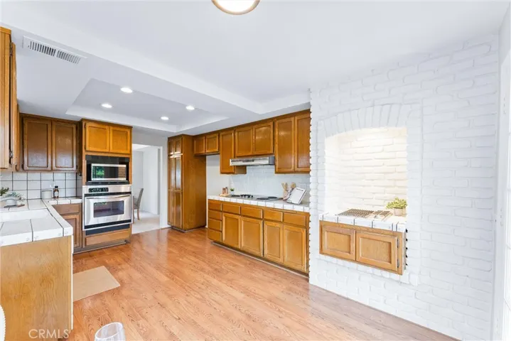 5867 E Mountain Loop Trail, Anaheim Hills, California 92807