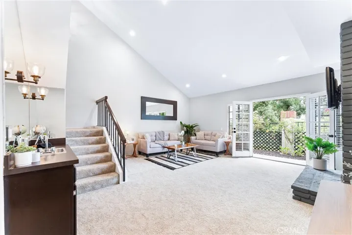 5867 E Mountain Loop Trail, Anaheim Hills, California 92807