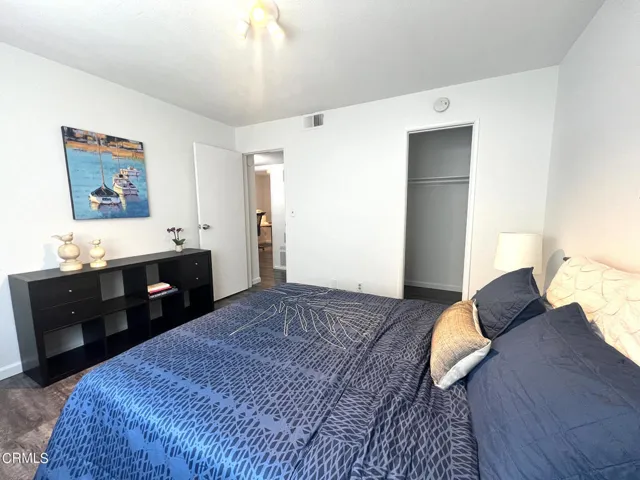Master bed 1 Alpine