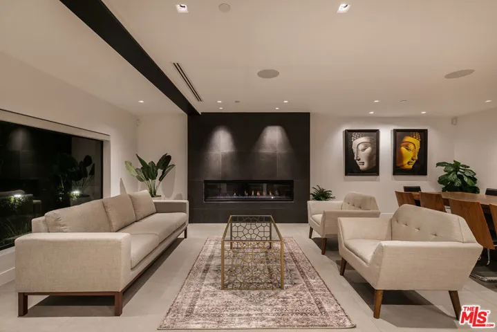 26029 Farmfield Road, Calabasas, California 91302