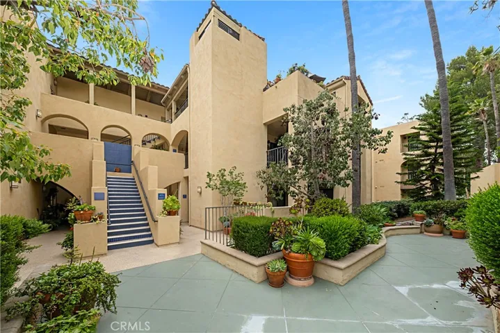13505 Murphy Hill Drive, Whittier, California 90601
