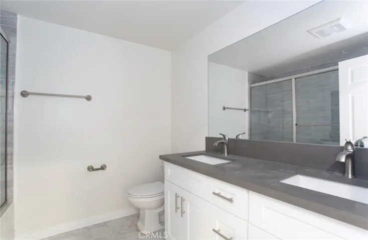 23037 Canzonet, Woodland Hills, California 91367