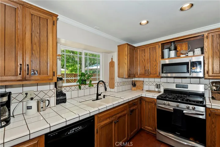 1027 Mecham Drive, Crest Park, California 92326