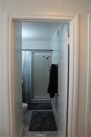 Guest Bath (b)