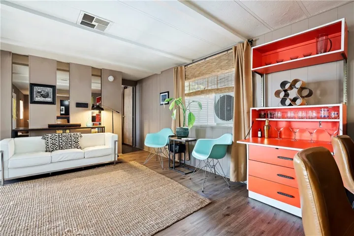 Livingroom FULLY Furnished