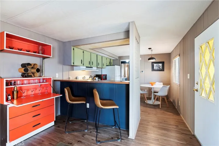 Kitchen/Dining Area Furnished