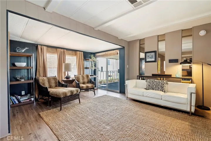 Large Livingroom with Slider Door to Back Covered Patio Fully Furnished