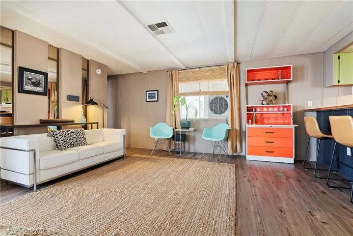 Livingroom Fully Furnished