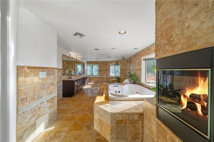 242 S Peralta Hills Drive, Anaheim Hills, California 92807