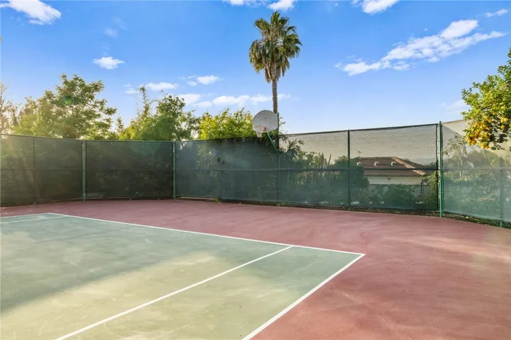 242 S Peralta Hills Drive, Anaheim Hills, California 92807