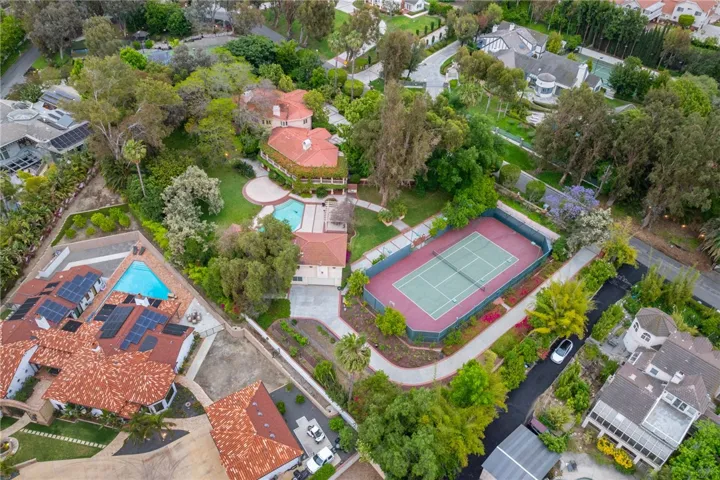 242 S Peralta Hills Drive, Anaheim Hills, California 92807