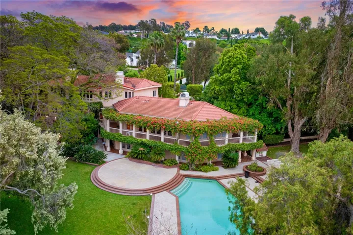 242 S Peralta Hills Drive, Anaheim Hills, California 92807