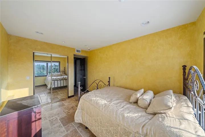 242 S Peralta Hills Drive, Anaheim Hills, California 92807