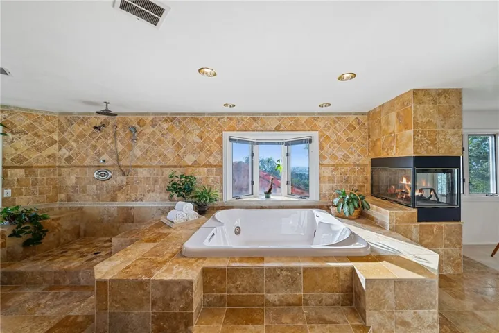 242 S Peralta Hills Drive, Anaheim Hills, California 92807