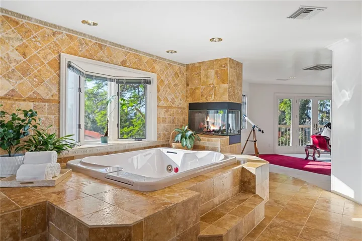 242 S Peralta Hills Drive, Anaheim Hills, California 92807