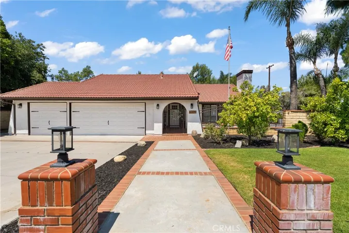 6309 Westview Drive, Riverside, California 92506