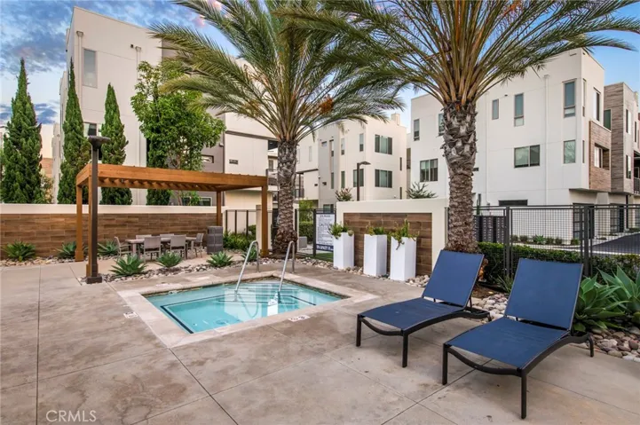 31 Ebb Tide Circle, Newport Beach, California 92663