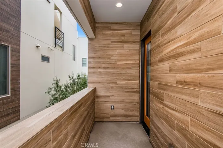 31 Ebb Tide Circle, Newport Beach, California 92663