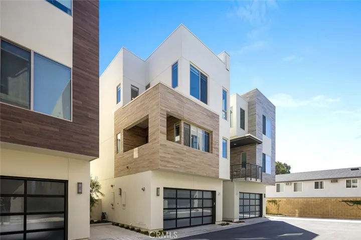 31 Ebb Tide Circle, Newport Beach, California 92663