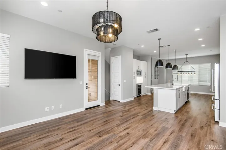 31 Ebb Tide Circle, Newport Beach, California 92663