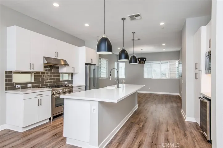 31 Ebb Tide Circle, Newport Beach, California 92663