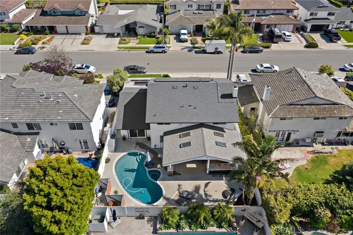 5341 Kenilworth Drive, Huntington Beach, California 92649