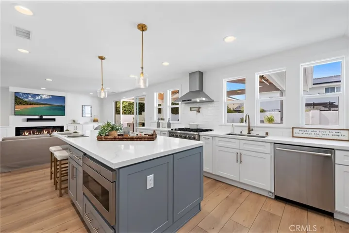 5341 Kenilworth Drive, Huntington Beach, California 92649