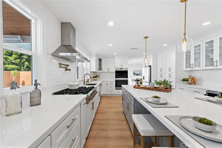 5341 Kenilworth Drive, Huntington Beach, California 92649