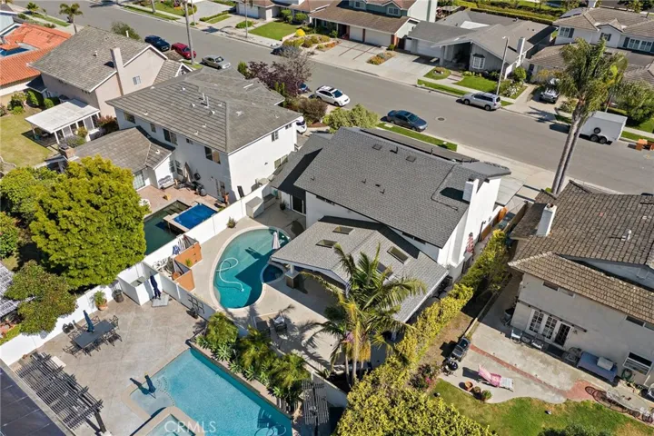 5341 Kenilworth Drive, Huntington Beach, California 92649
