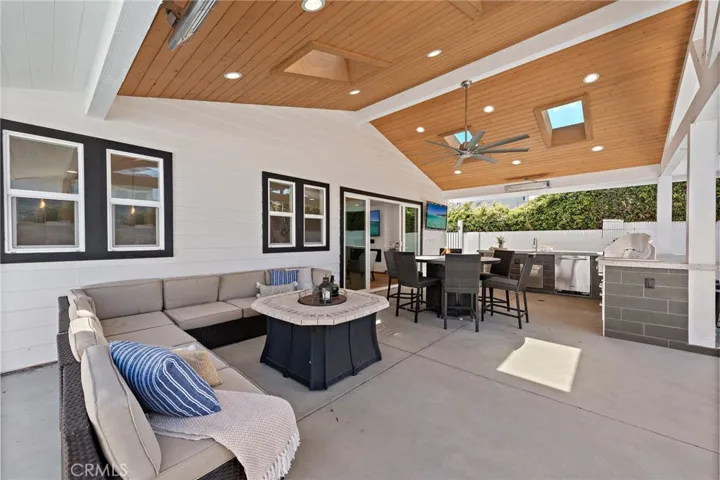 5341 Kenilworth Drive, Huntington Beach, California 92649