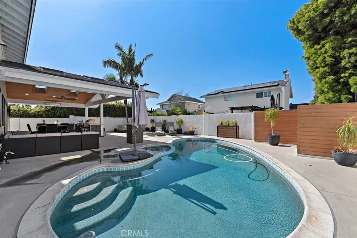 5341 Kenilworth Drive, Huntington Beach, California 92649