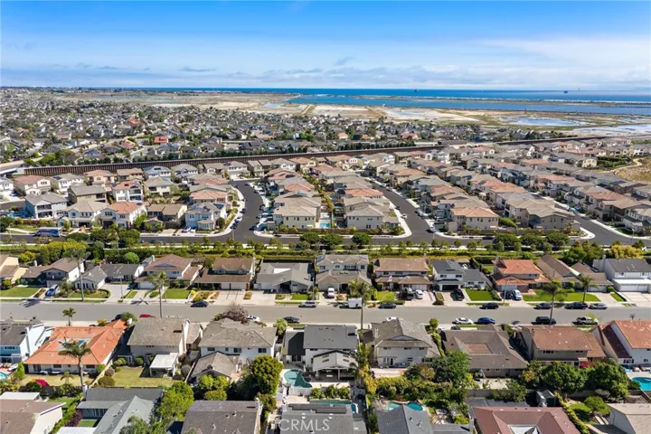 5341 Kenilworth Drive, Huntington Beach, California 92649