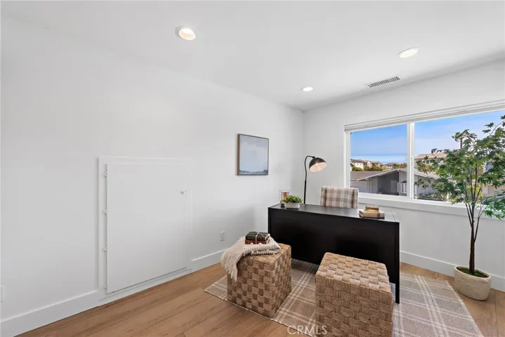 5341 Kenilworth Drive, Huntington Beach, California 92649