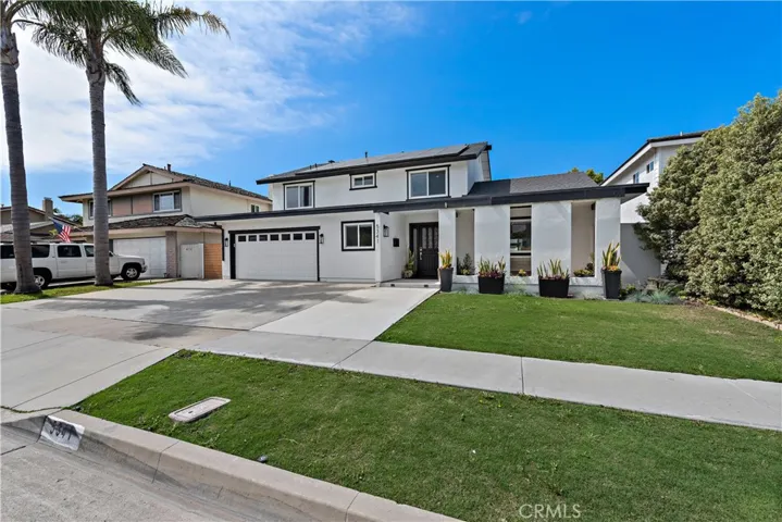 5341 Kenilworth Drive, Huntington Beach, California 92649