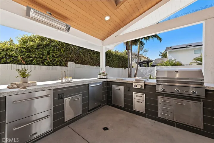 5341 Kenilworth Drive, Huntington Beach, California 92649