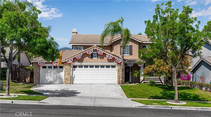 This home is in such an awesome neighborhood!