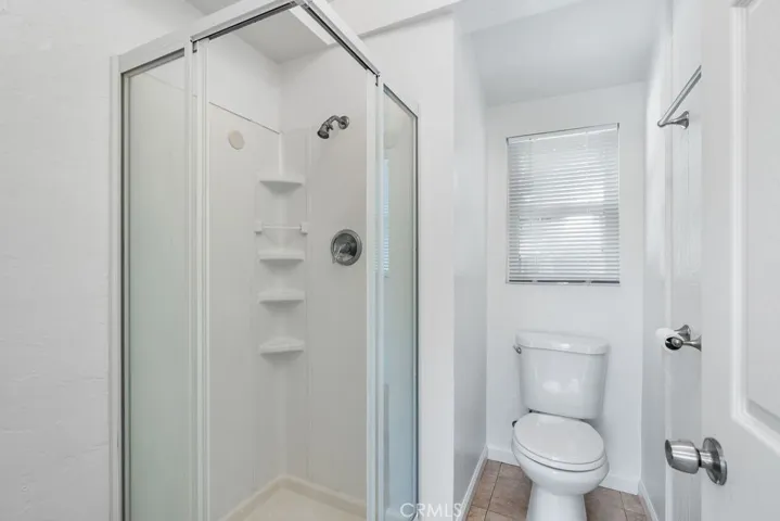 Unit A, Bathroom