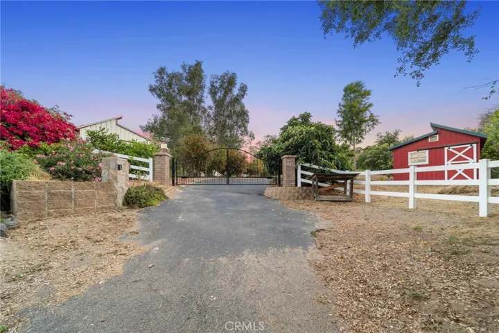 2447 Helen Road, Fallbrook, California 92028