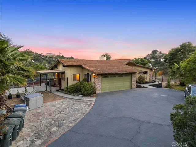 2447 Helen Road, Fallbrook, California 92028
