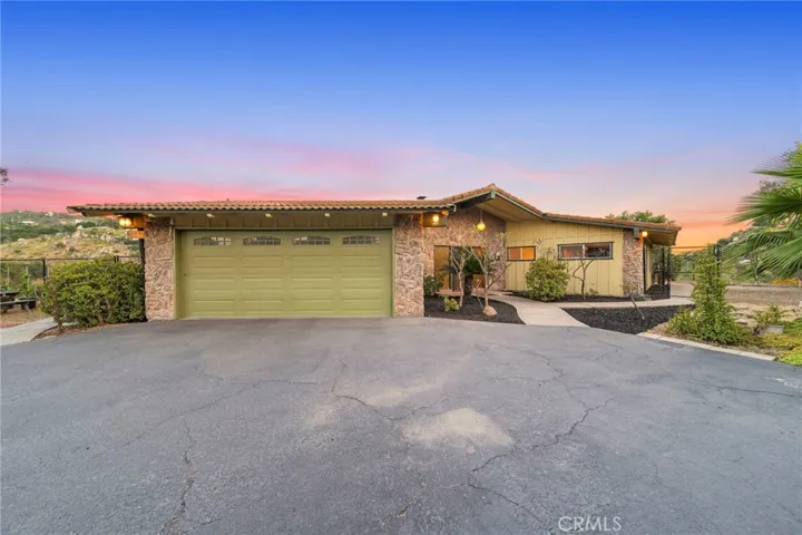 2447 Helen Road, Fallbrook, California 92028