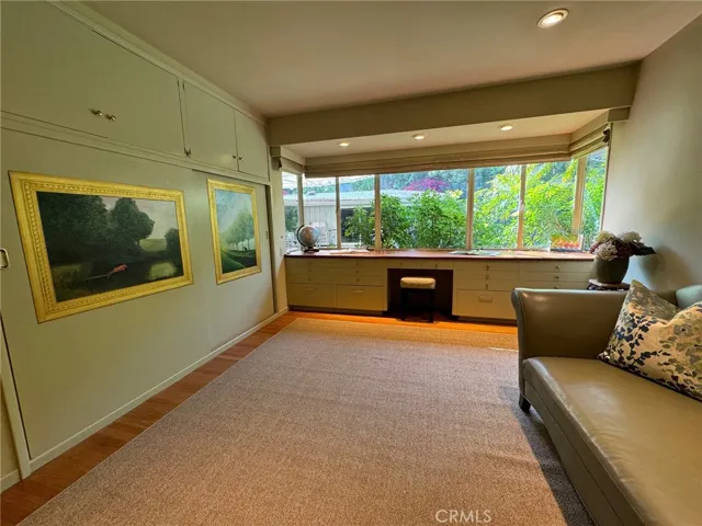1670 Arboles Drive, Glendale, California 91207