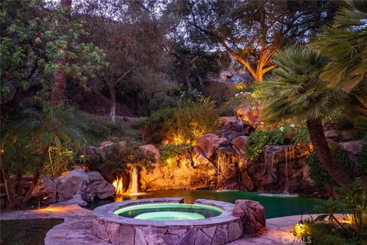 1670 Arboles Drive, Glendale, California 91207