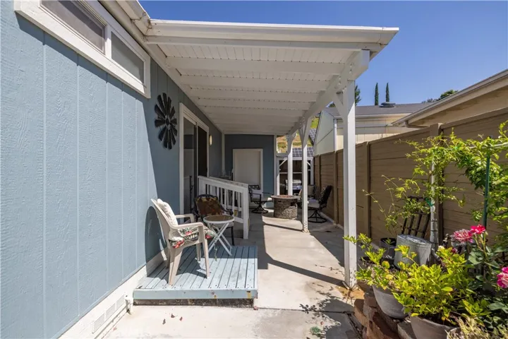 20196 Northcliff Dr, Canyon Country, California 91351